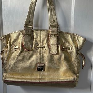 Dooney & Bourke womens handbag